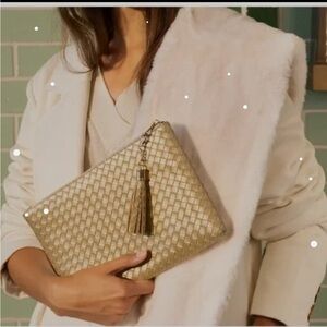 Virginia Wolf Mimi Curateur Clutch Gold